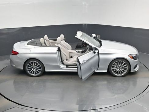 Used 2018 Mercedes-Benz C 300 Cabriolet image 18
