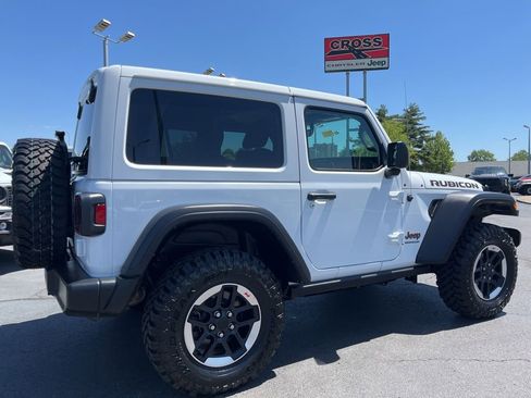 Used 2022 Jeep Wrangler Rubicon w/ Cold Weather Group AWD/4WD image 40