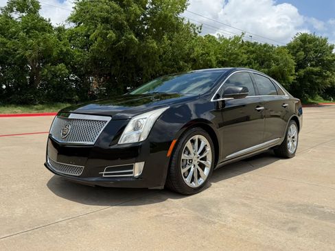 Used 2013 Cadillac XTS Luxury w/ Driver Awareness Package FWD image 2
