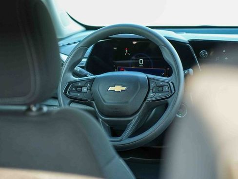 Used 2025 Chevrolet TrailBlazer LS w/ LS Convenience Package image 13