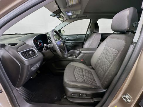 Used 2018 Chevrolet Equinox LT image 13