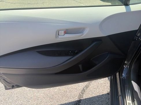 Used 2023 Toyota Corolla LE w/ Carpet Mat Package (TMS) FWD image 18