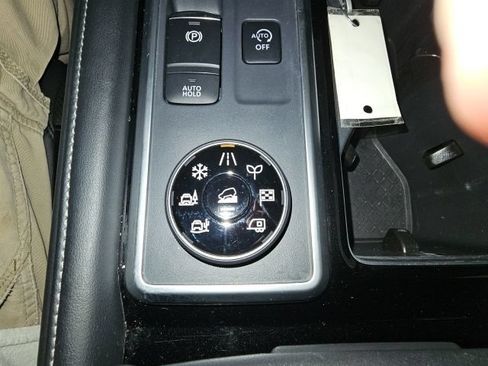Certified 2025 Nissan Pathfinder SL AWD/4WD image 15