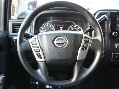 Used 2023 Nissan Titan SV RWD image 15
