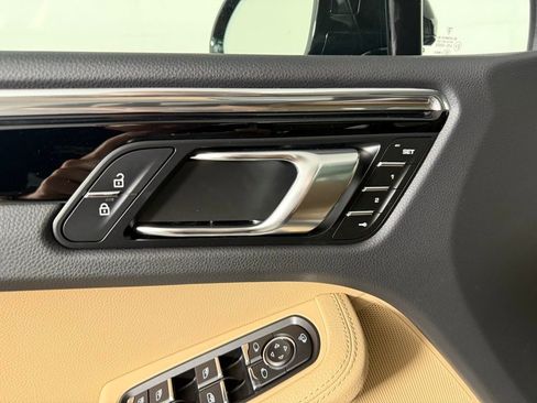 New 2025 Porsche Macan S image 25