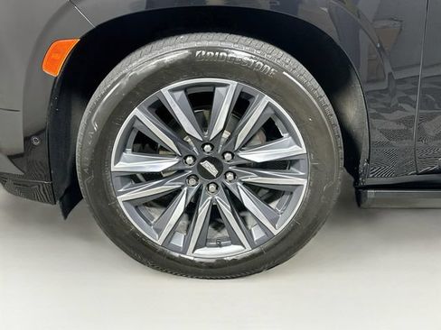 Used 2023 Cadillac Escalade ESV Sport w/ Touring Package AWD/4WD image 40