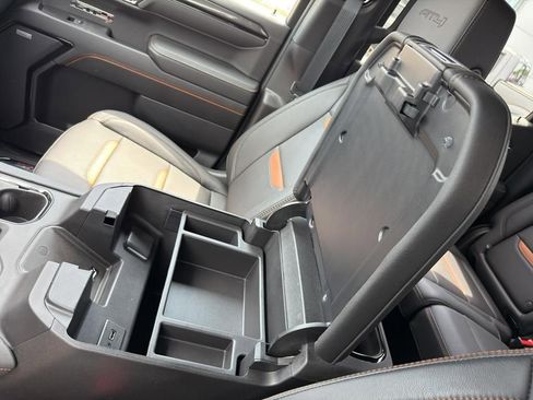 Used 2023 GMC Sierra 1500 AT4 w/ AT4 Preferred Package image 24