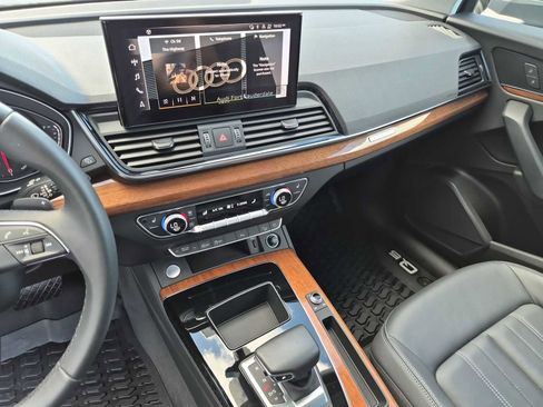 Certified 2023 Audi Q5 2.0T Premium w/ Convenience Package image 22