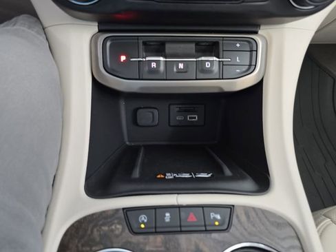 Certified 2021 GMC Acadia Denali w/ Denali Ultimate Package image 23