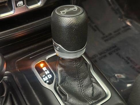 Used 2019 Jeep Wrangler Unlimited Sport S AWD/4WD image 21