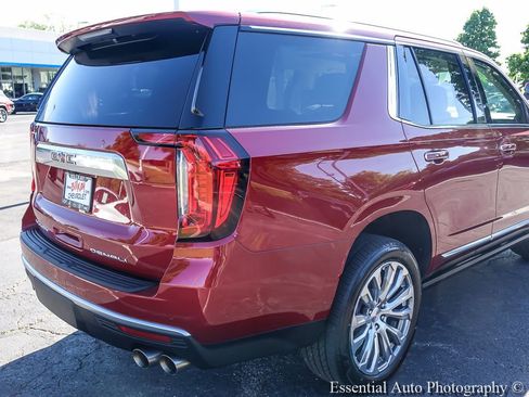 Used 2024 GMC Yukon Denali w/ Denali Reserve Package AWD/4WD image 9