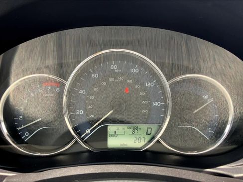 Used 2015 Toyota Corolla LE FWD image 26