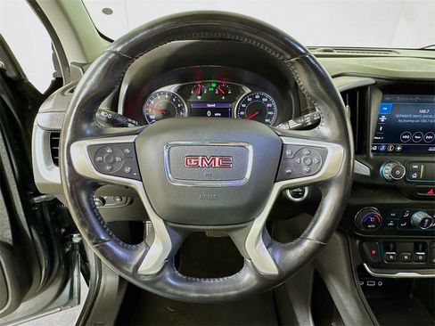 Used 2021 GMC Terrain SLT w/ Elevation Edition image 9