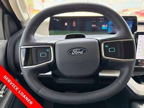 New 2026 Ford Expedition Active AWD/4WD image 17
