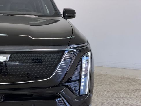 New 2026 Cadillac Vistiq Sport w/ LPO, Floor Liner Package image 11