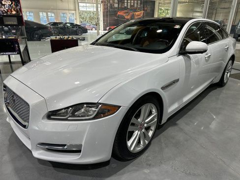 Used 2016 Jaguar XJ L Portfolio AWD/4WD image 11