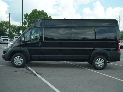 New 2026 RAM ProMaster 2500 w/ Quick Order Package 22G SLT FWD image 4