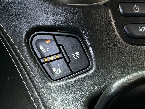 Used 2020 GMC Yukon XL Denali w/ Denali Ultimate Package image 37