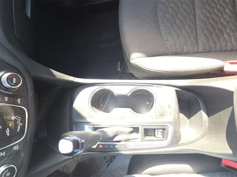 Used 2020 Chevrolet Equinox LT image 29