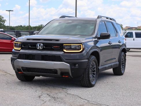 Used 2026 Honda Passport TrailSport image 6