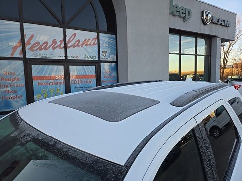 Used 2021 Dodge Durango Citadel image 17