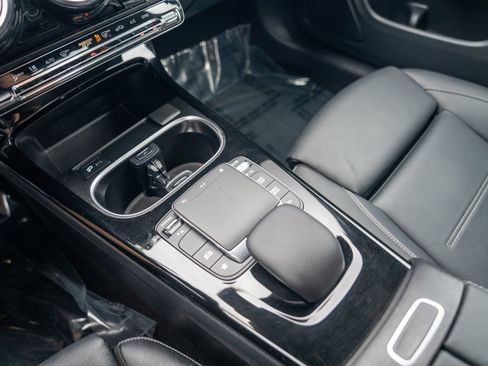 Used 2021 Mercedes-Benz CLA 250 4MATIC image 19