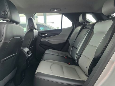 Used 2019 Chevrolet Equinox Premier image 16