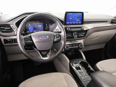 Used 2024 Ford Escape Active image 2