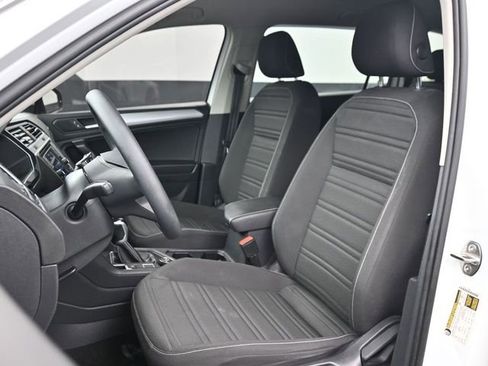 Used 2022 Volkswagen Tiguan S image 9