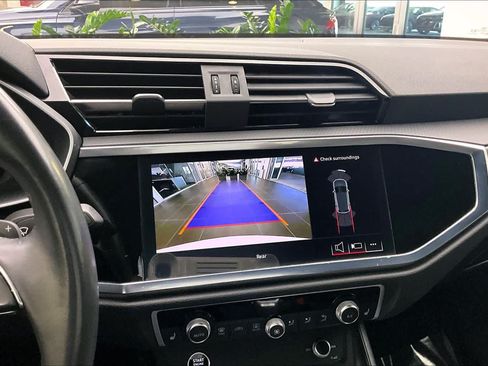 Used 2023 Audi Q3 2.0T Premium w/ Convenience Package AWD/4WD image 28