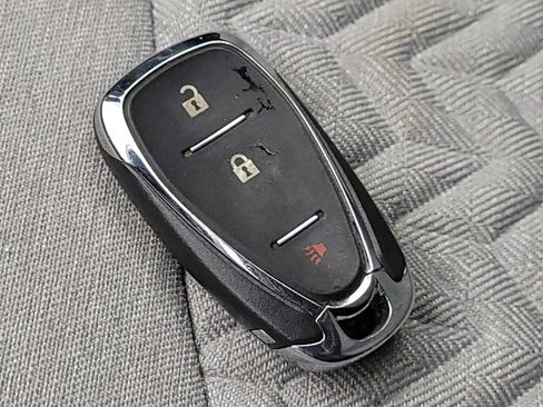 Used 2022 Chevrolet Equinox LS w/ LS Convenience Package image 32