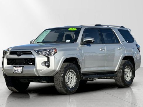 Used 2021 Toyota 4Runner SR5 Premium image 7