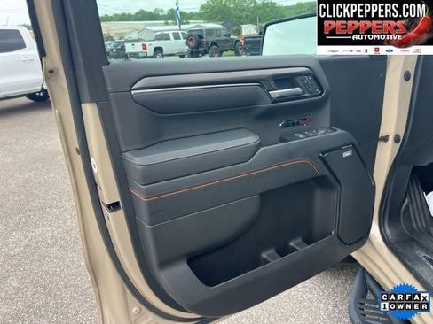 Used 2023 GMC Sierra 1500 AT4 w/ AT4 Premium Package AWD/4WD image 12