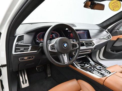Used 2019 BMW X7 xDrive50i w/ M Sport Package AWD/4WD image 19