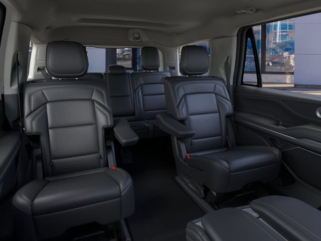 New 2026 Lincoln Navigator Premiere AWD/4WD image 33