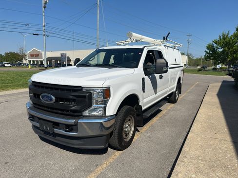 Used 2020 Ford F250 XL w/ Power Equipment Group image 7