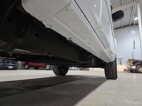 Used 2005 Chevrolet Silverado 1500 4x4 Crew Cab w/ Safe And Sound Package image 43