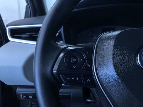 Certified 2025 Toyota Corolla SE image 25