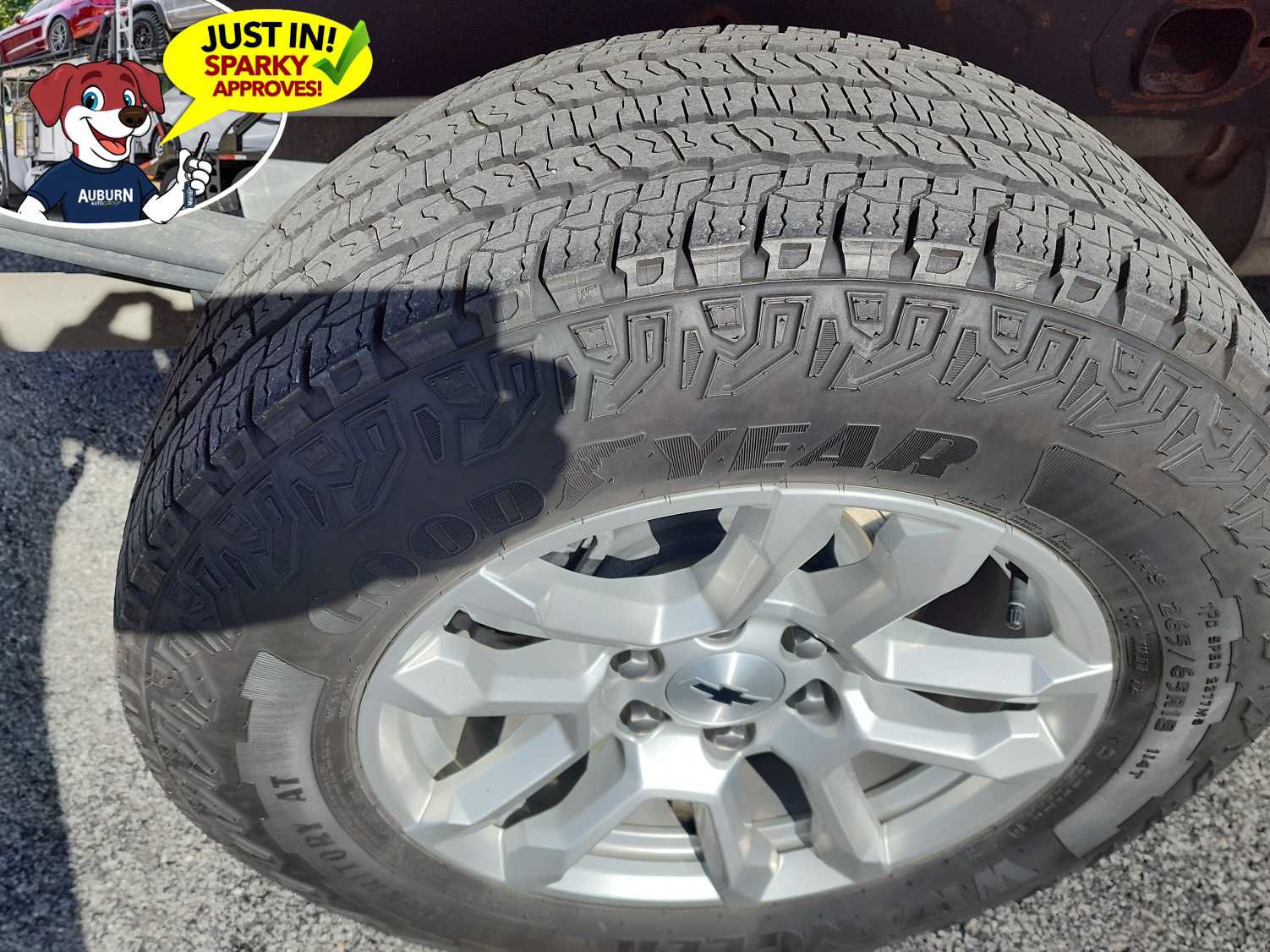 Used 2024 Chevrolet Silverado 1500 RST w/ Z71 Off-Road Package AWD/4WD image 11