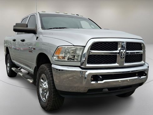 Used 2016 RAM 2500 Tradesman w/ Chrome Appearance Group image 2