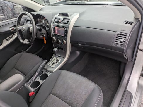 Used 2013 Toyota Corolla S image 29