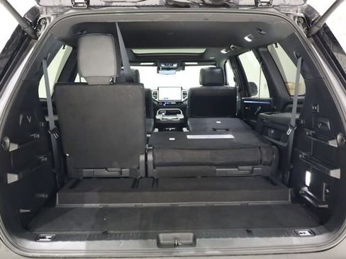 Used 2023 Toyota Sequoia Platinum image 34