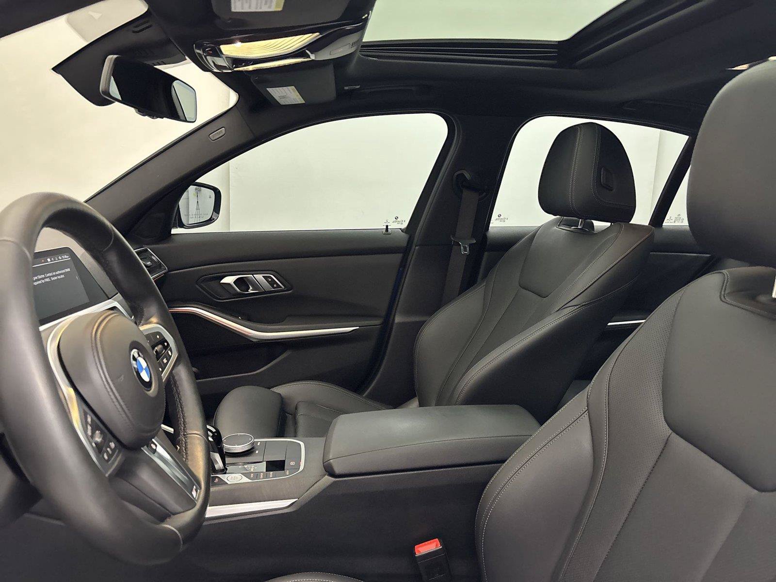 Used 2022 BMW 330i xDrive Sedan w/ M Sport Package AWD/4WD image 24