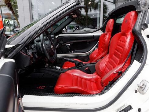 Used 2016 Alfa Romeo 4C Spider w/ Convenience Group - Spider RWD image 19