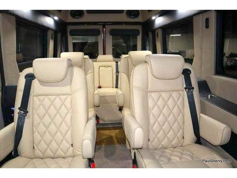 Used 2023 RAM ProMaster 2500 w/ Premium Convenience Group (B) FWD image 4