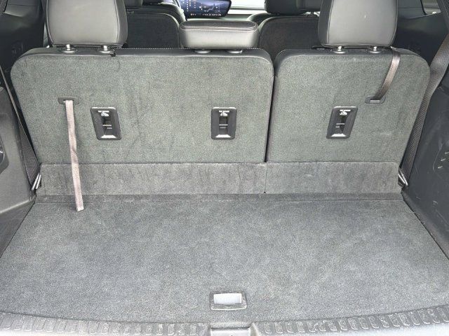 Used 2025 Buick Enclave Preferred FWD image 21