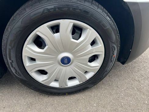 Used 2019 Ford Transit Connect XL FWD image 4
