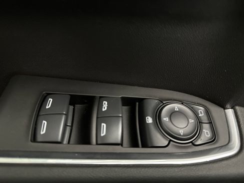 Used 2025 GMC Sierra 1500 Elevation image 20