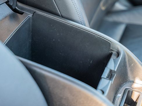 Used 2019 Chevrolet Malibu LT w/ Leather Package image 12