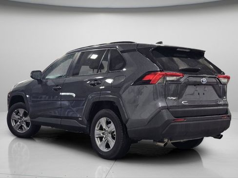 Used 2024 Toyota RAV4 LE AWD/4WD image 21